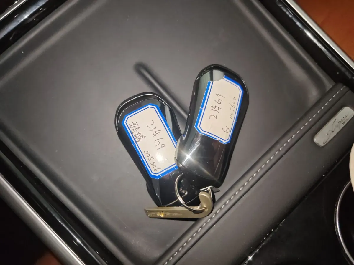 2022 Xpeng G9 BEV 98KWH,autocango,china used car exporter,china ev exporter,chinese used car exporter,chinese used ev exporter