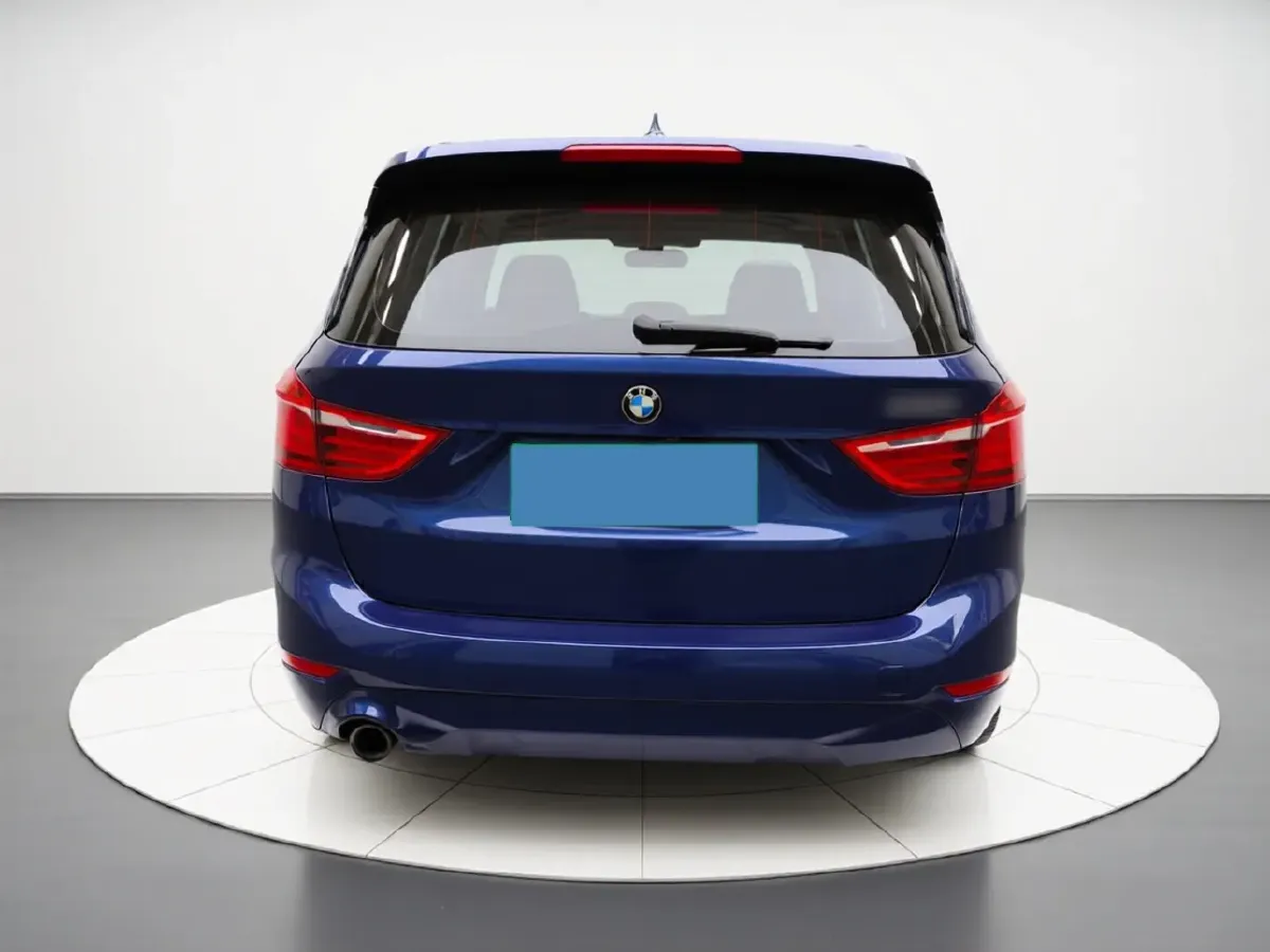 2018 BMW 2 Series SUV 1.5T 140HP L3 7DCT,autocango,china used car exporter,china ev exporter,chinese used car exporter,chinese used ev exporter