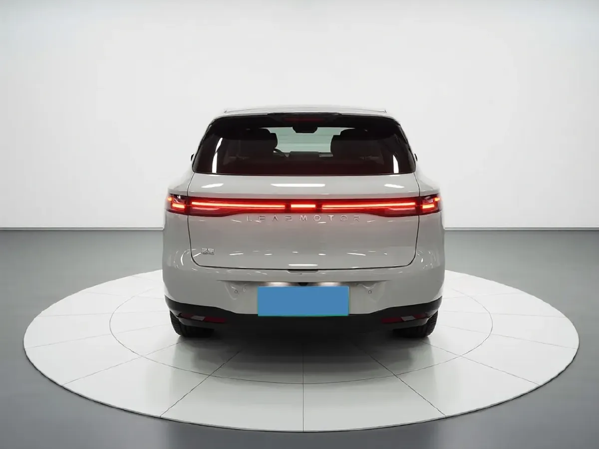 2025 Leapmotor B10 BEV 56.2KWH,autocango,china used car exporter,china ev exporter,chinese used car exporter,chinese used ev exporter