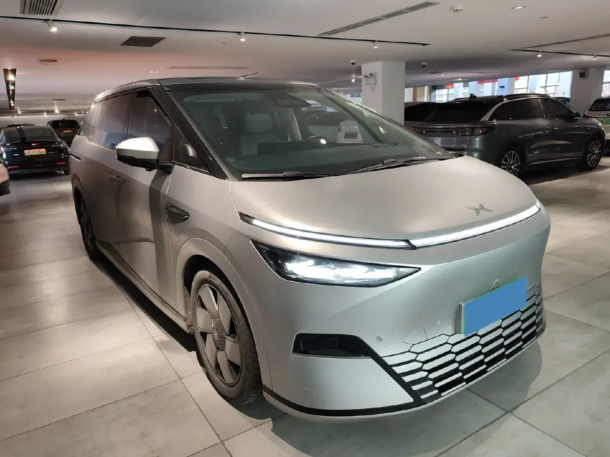 2024 Xpeng X9 BEV 101.5KWH,autocango,china used car exporter,china ev exporter,chinese used car exporter,chinese used ev exporter