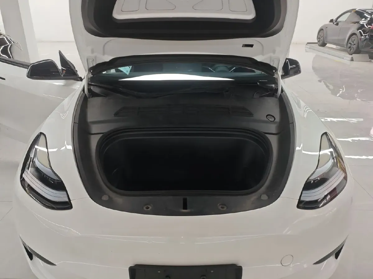 2024 Tesla Model Y BEV 60KWH,autocango,china used car exporter,china ev exporter,chinese used car exporter,chinese used ev exporter