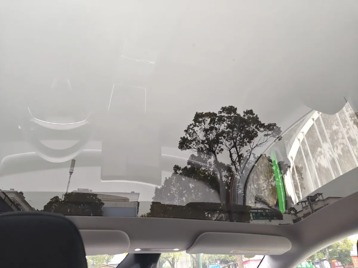 2025 Tesla Model Y BEV 62.5KWH,autocango,china used car exporter,china ev exporter,chinese used car exporter,chinese used ev exporter