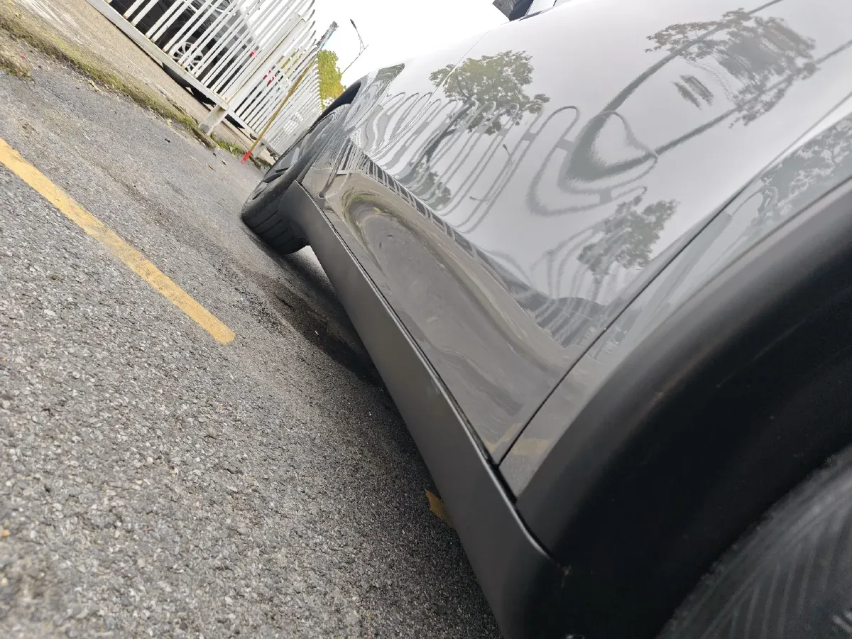 2025 Tesla Model Y BEV 62.5KWH,autocango,china used car exporter,china ev exporter,chinese used car exporter,chinese used ev exporter