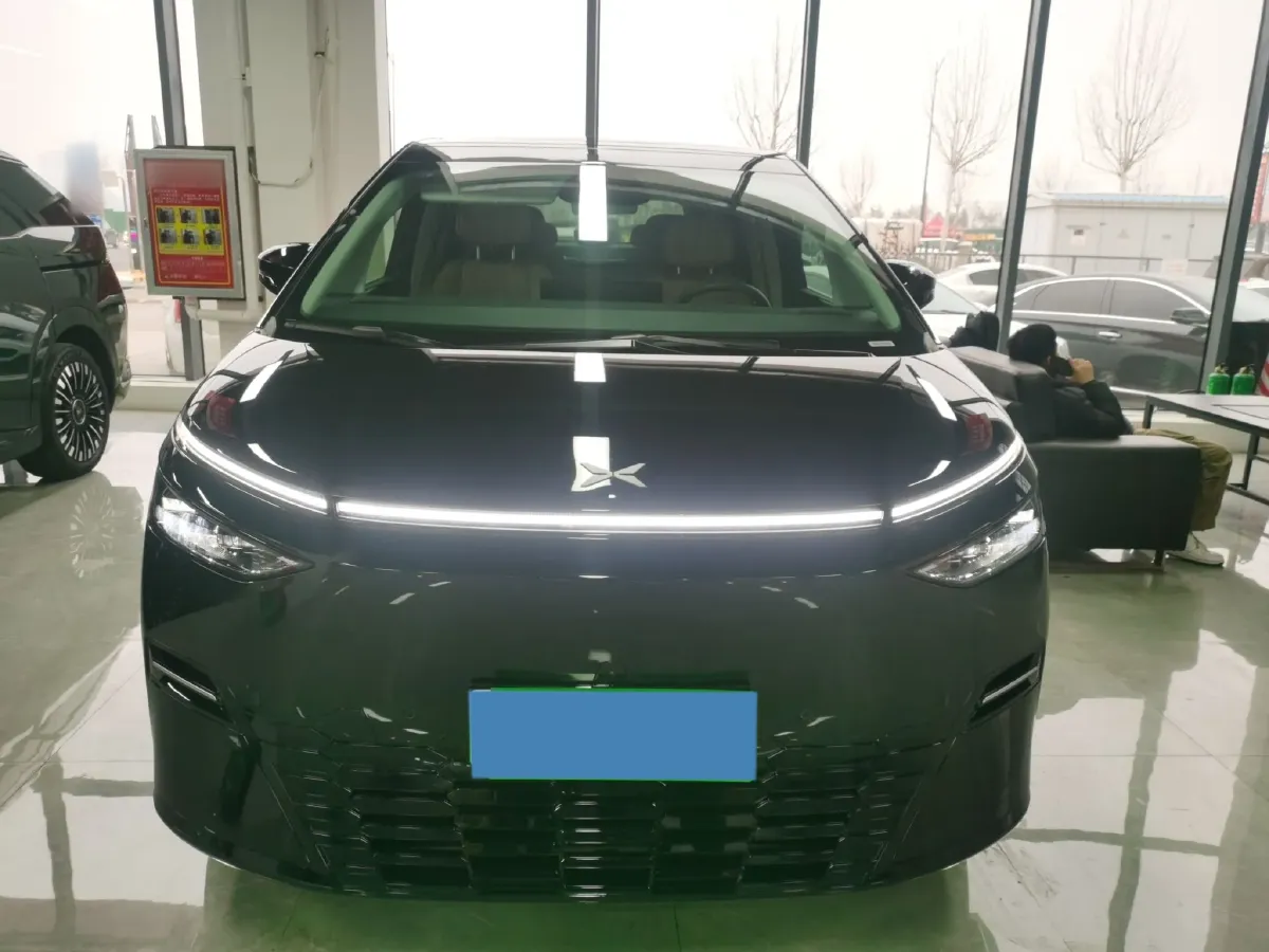 2025 Xpeng X9 BEV,autocango,china used car exporter,china ev exporter,chinese used car exporter,chinese used ev exporter