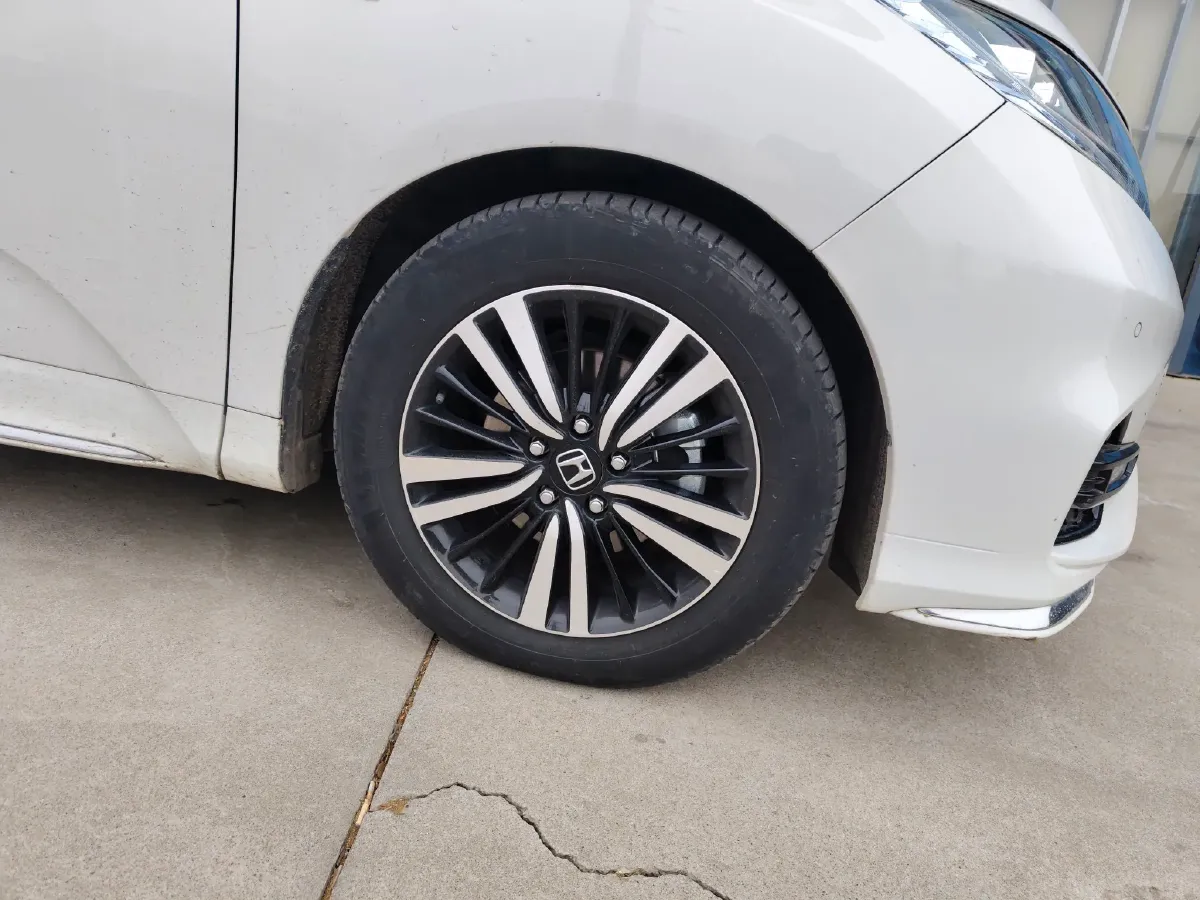 2021 Kia Carnival 2.0T 233HP L4 8AT,autocango,china used car exporter,china ev exporter,chinese used car exporter,chinese used ev exporter