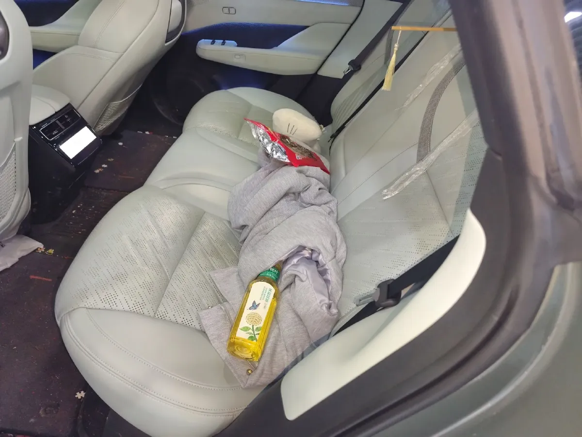 2024 Zeekr 001 BEV 100KWH,autocango,china used car exporter,china ev exporter,chinese used car exporter,chinese used ev exporter