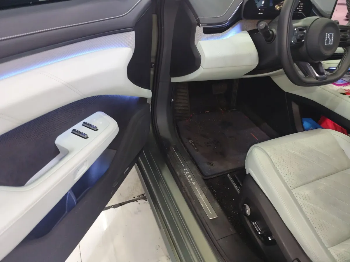 2024 Zeekr 001 BEV 100KWH,autocango,china used car exporter,china ev exporter,chinese used car exporter,chinese used ev exporter