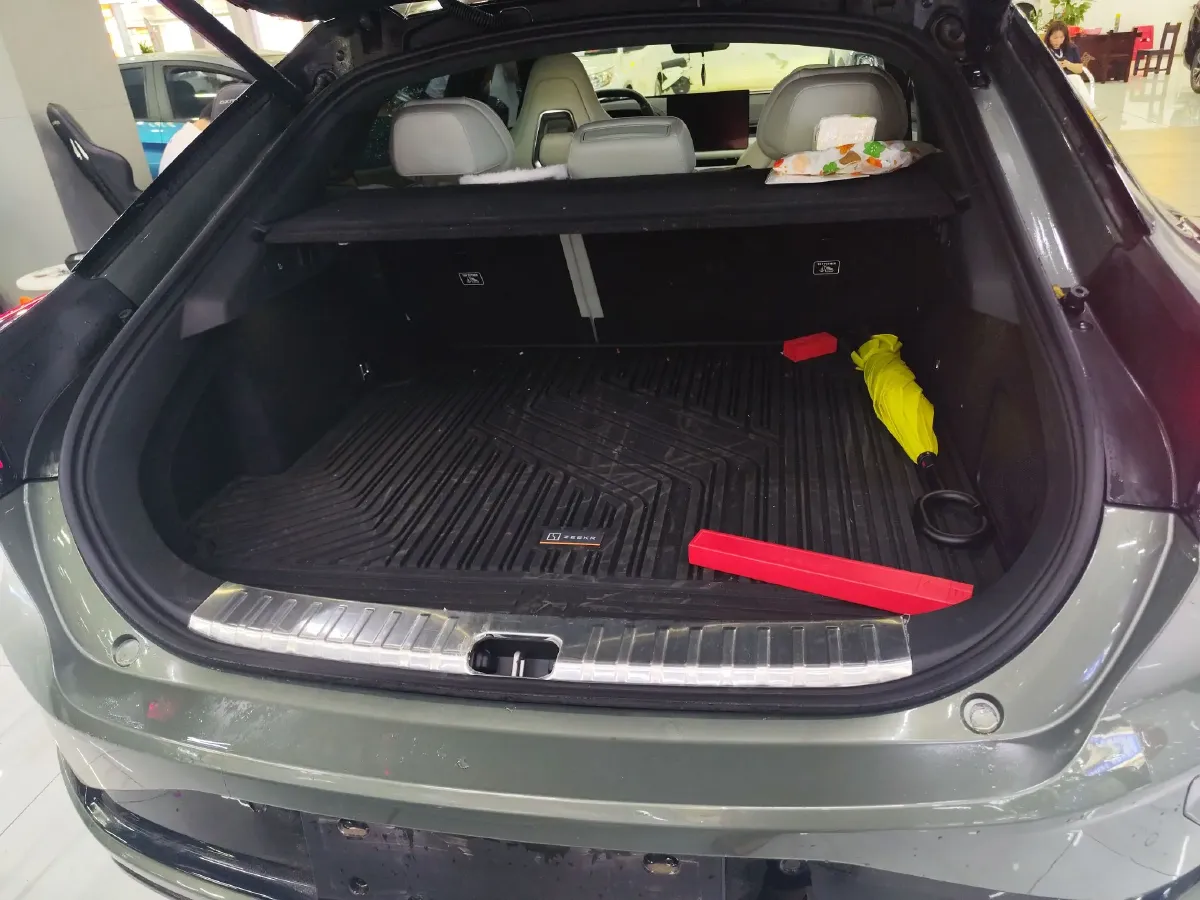 2024 Zeekr 001 BEV 100KWH,autocango,china used car exporter,china ev exporter,chinese used car exporter,chinese used ev exporter