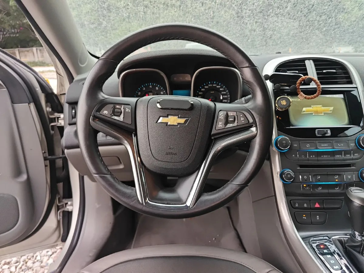 2014 Chevrolet Malibu 2.0L 154HP L4 6AT,autocango,china used car exporter,china ev exporter,chinese used car exporter,chinese used ev exporter