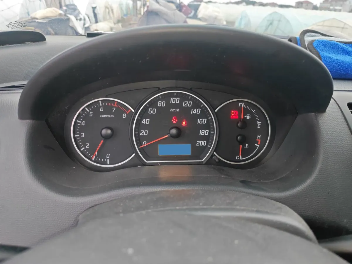 2013 Suzuki Swift 1.3L 91HP L4 5MT,autocango,china used car exporter,china ev exporter,chinese used car exporter,chinese used ev exporter