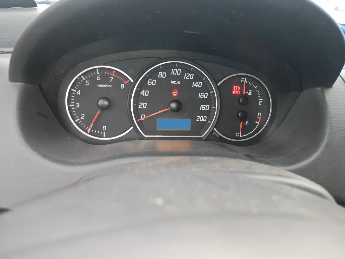 2013 Suzuki Swift 1.3L 91HP L4 5MT,autocango,china used car exporter,china ev exporter,chinese used car exporter,chinese used ev exporter