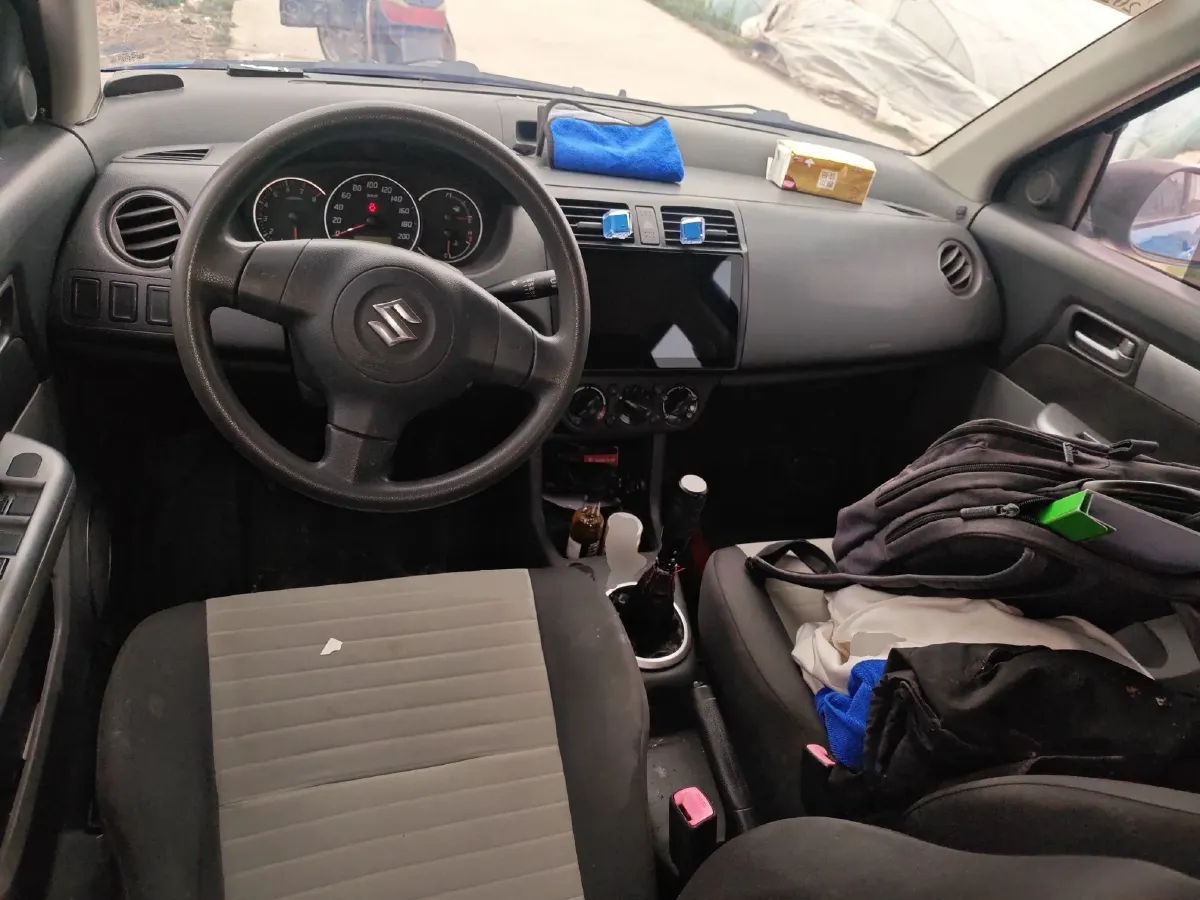 2013 Suzuki Swift 1.3L 91HP L4 5MT,autocango,china used car exporter,china ev exporter,chinese used car exporter,chinese used ev exporter