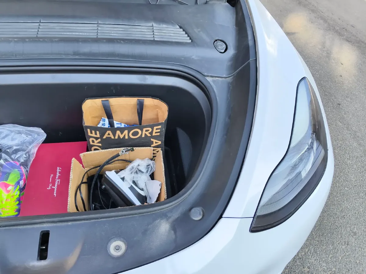 2022 Tesla Model Y BEV 60KWH,autocango,china used car exporter,china ev exporter,chinese used car exporter,chinese used ev exporter