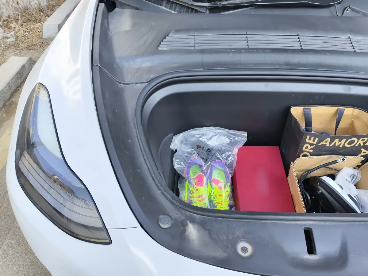 2022 Tesla Model Y BEV 60KWH,autocango,china used car exporter,china ev exporter,chinese used car exporter,chinese used ev exporter