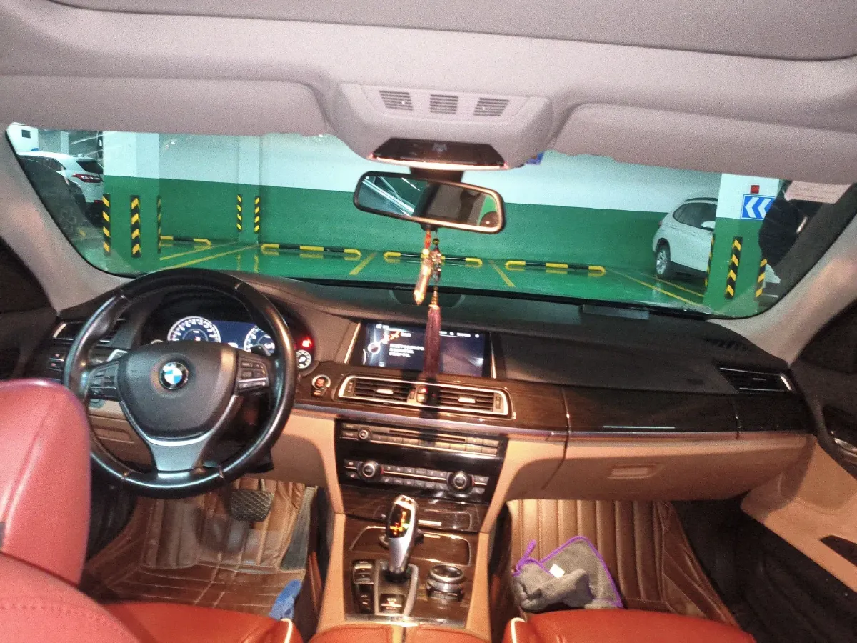 2013 BMW 7 Series 3.0T 320HP L6 8AT,autocango,china used car exporter,china ev exporter,chinese used car exporter,chinese used ev exporter