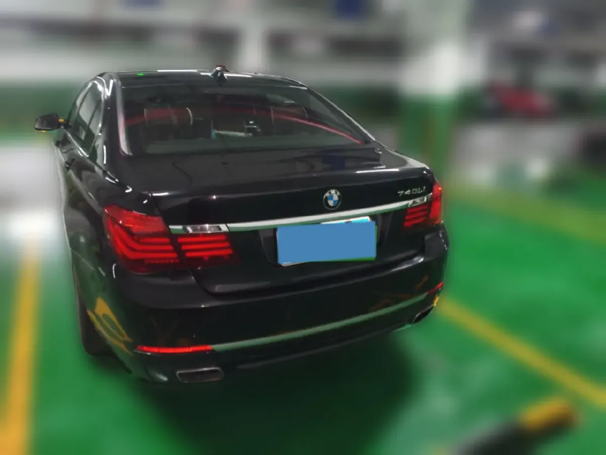 2013 BMW 7 Series 3.0T 320HP L6 8AT,autocango,china used car exporter,china ev exporter,chinese used car exporter,chinese used ev exporter