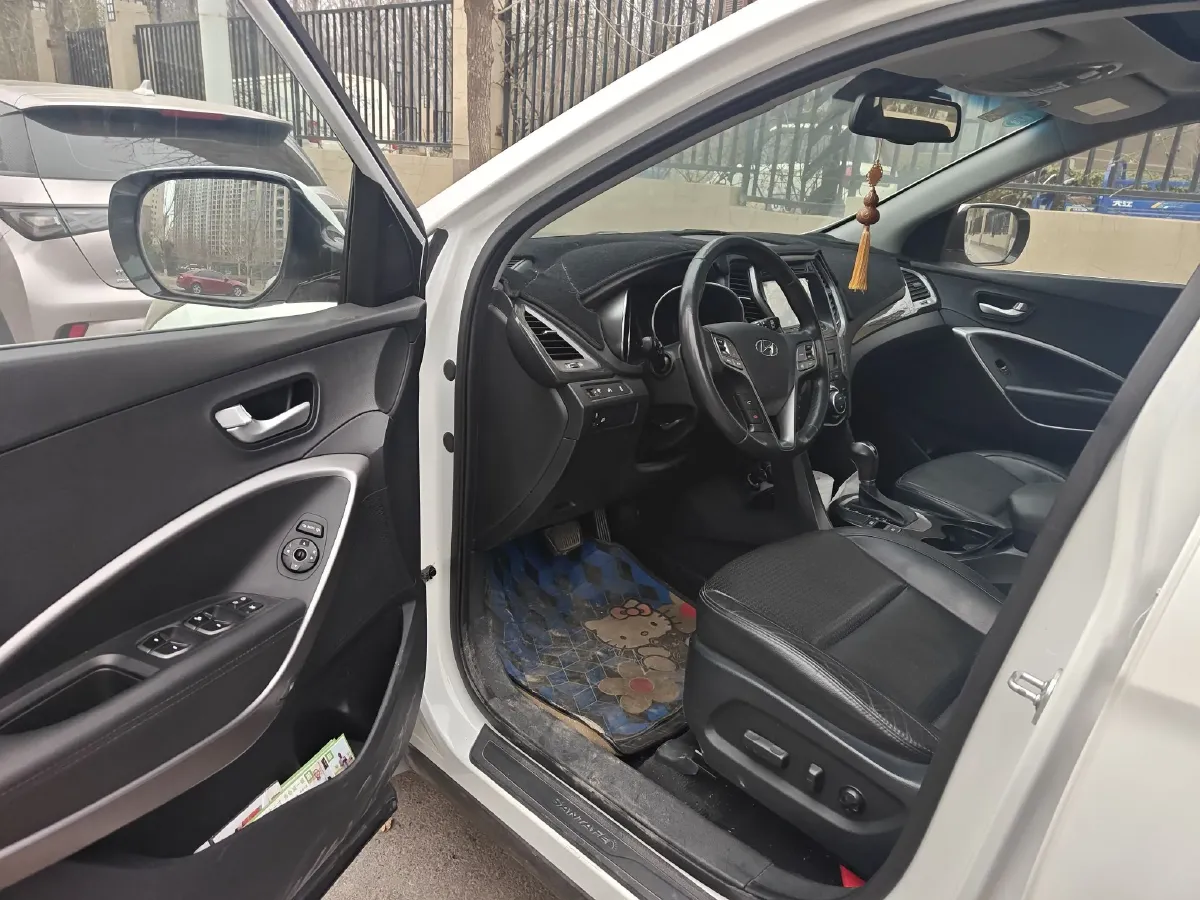 2013 Hyundai Santafe 2.4L 189HP L4 6AT,autocango,china used car exporter,china ev exporter,chinese used car exporter,chinese used ev exporter