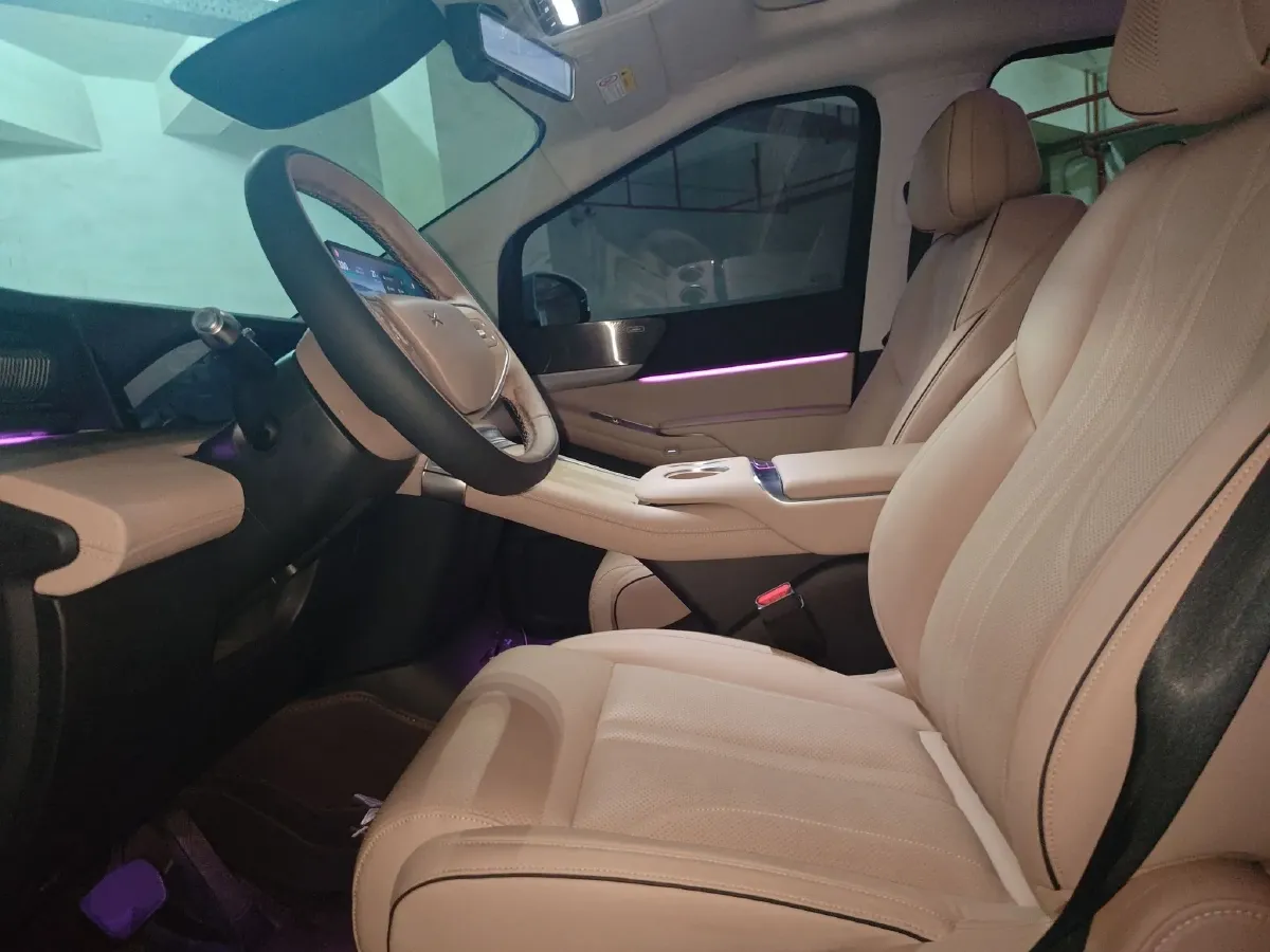 2024 Xpeng X9 BEV 101.5KWH,autocango,china used car exporter,china ev exporter,chinese used car exporter,chinese used ev exporter