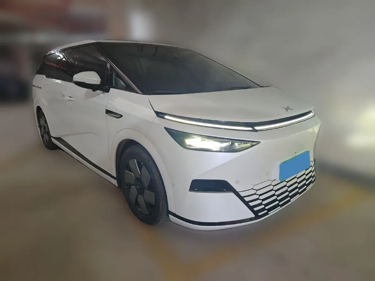 2024 Xpeng X9 BEV 101.5KWH,autocango,china used car exporter,china ev exporter,chinese used car exporter,chinese used ev exporter