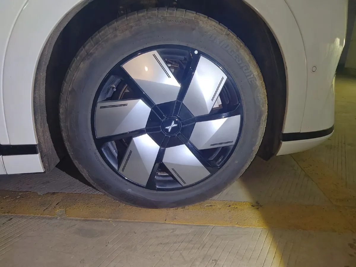 2024 Xpeng X9 BEV 101.5KWH,autocango,china used car exporter,china ev exporter,chinese used car exporter,chinese used ev exporter