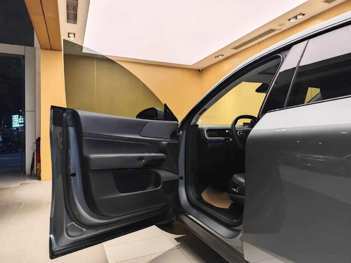 2023 Xpeng G6 BEV 66KWH,autocango,china used car exporter,china ev exporter,chinese used car exporter,chinese used ev exporter