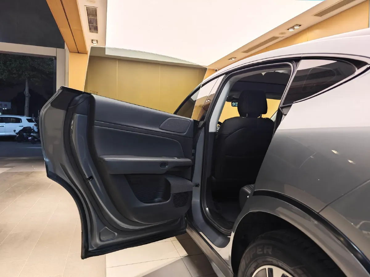 2023 Xpeng G6 BEV 66KWH,autocango,china used car exporter,china ev exporter,chinese used car exporter,chinese used ev exporter