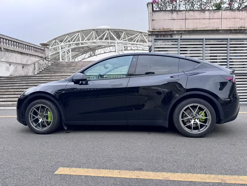 2022 Tesla Model Y BEV 60KWH,autocango,china used car exporter,china ev exporter,chinese used car exporter,chinese used ev exporter