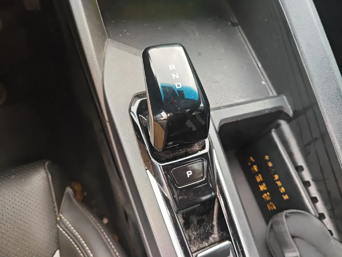 2024 Geely Binray 1.5T 181HP L4 7DCT,autocango,china used car exporter,china ev exporter,chinese used car exporter,chinese used ev exporter