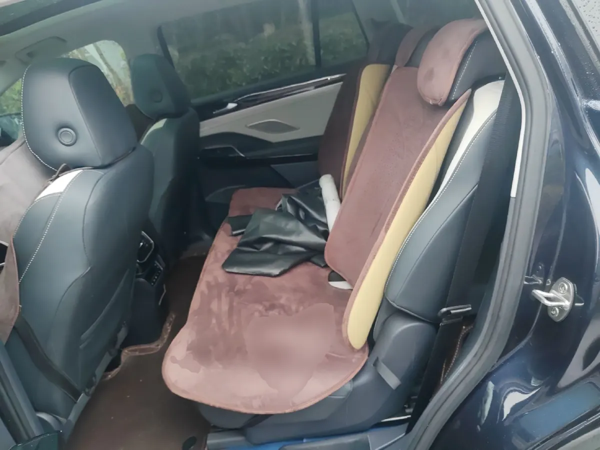 2022 Volkswagen ID.6 Crozz BEV 84.8KWH,autocango,china used car exporter,china ev exporter,chinese used car exporter,chinese used ev exporter