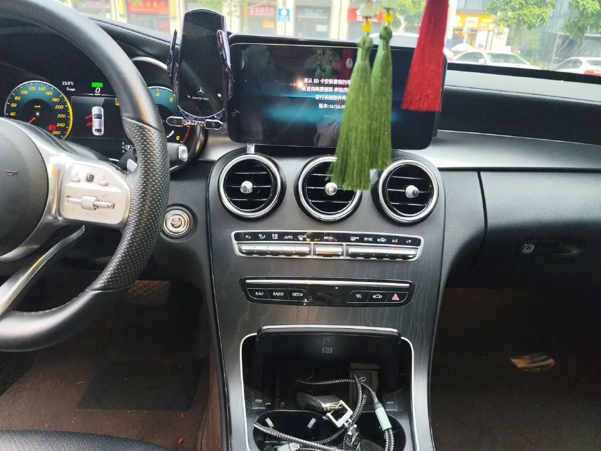 2020 Mercedes-Benz C Class 1.5T 184HP L4 9AT,autocango,china used car exporter,china ev exporter,chinese used car exporter,chinese used ev exporter