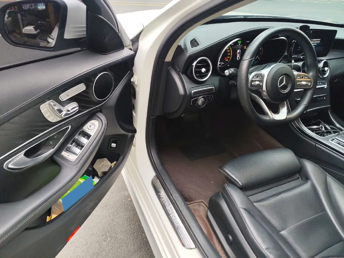 2020 Mercedes-Benz C Class 1.5T 184HP L4 9AT,autocango,china used car exporter,china ev exporter,chinese used car exporter,chinese used ev exporter