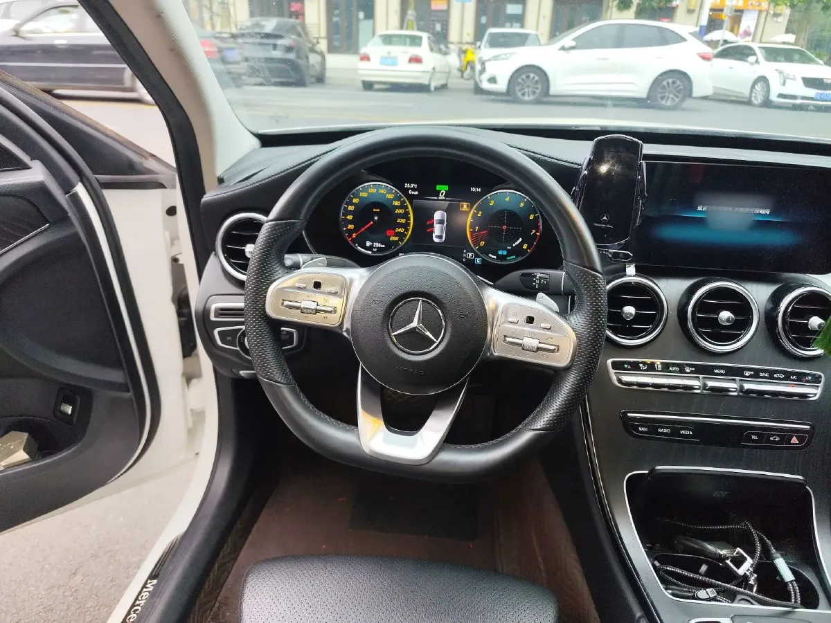 2020 Mercedes-Benz C Class 1.5T 184HP L4 9AT,autocango,china used car exporter,china ev exporter,chinese used car exporter,chinese used ev exporter