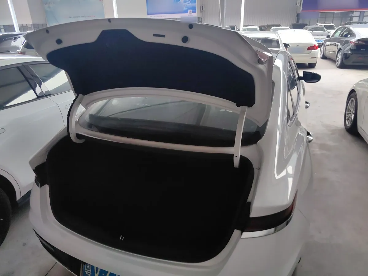 2019 Hyundai La Festa 1.6T 204HP L4 7DCT,autocango,china used car exporter,china ev exporter,chinese used car exporter,chinese used ev exporter