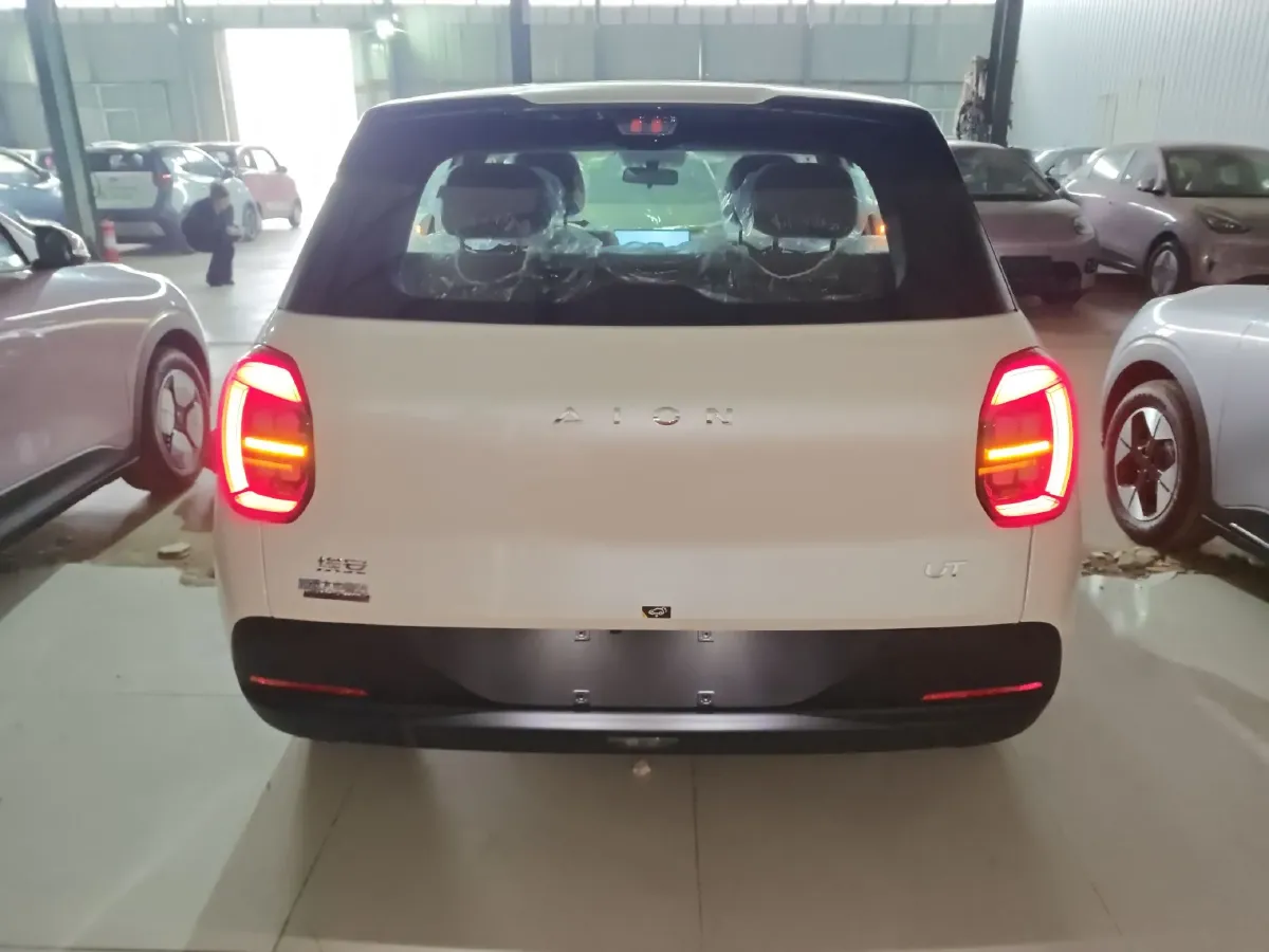 2025 Aion AION UT BEV,autocango,china used car exporter,china ev exporter,chinese used car exporter,chinese used ev exporter
