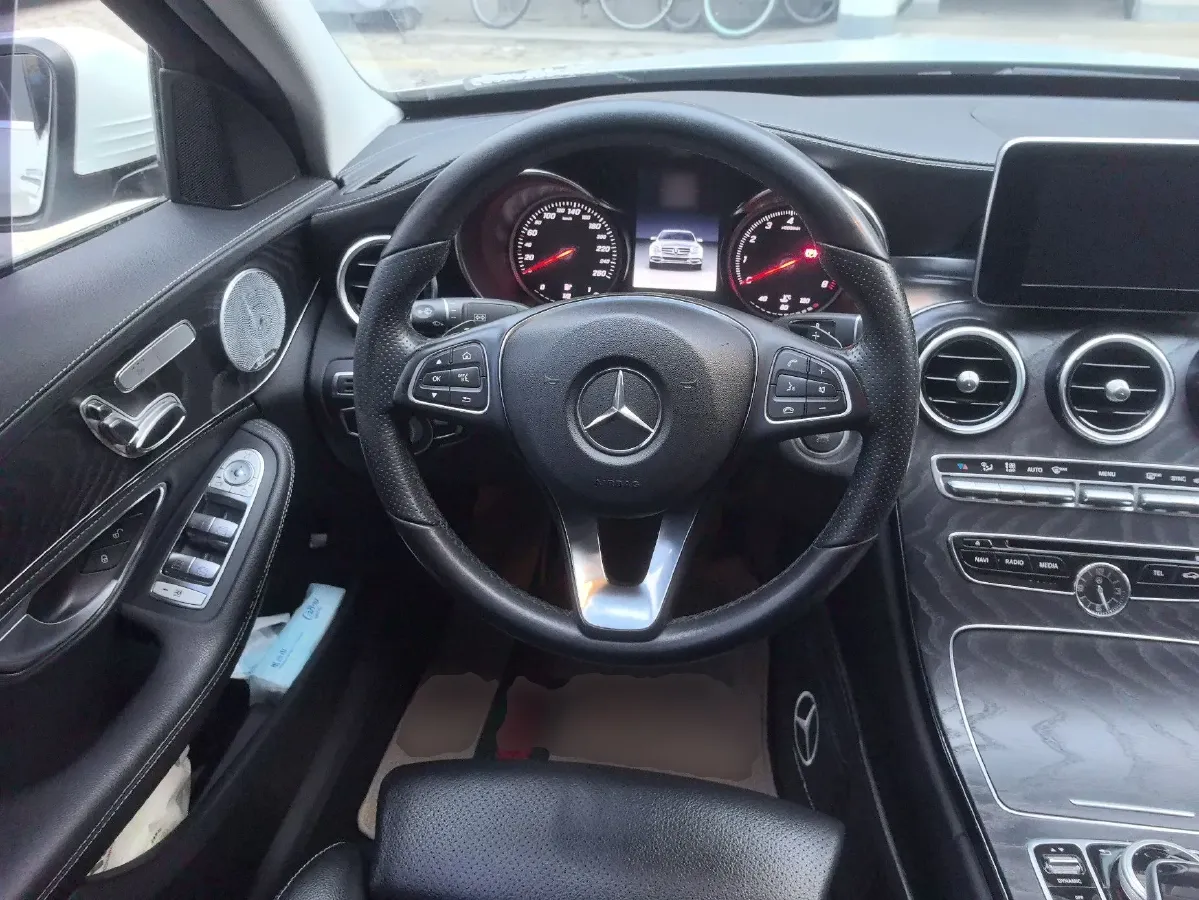 2018 Mercedes-Benz C Class 2.0T 184HP L4 9AT,autocango,china used car exporter,china ev exporter,chinese used car exporter,chinese used ev exporter