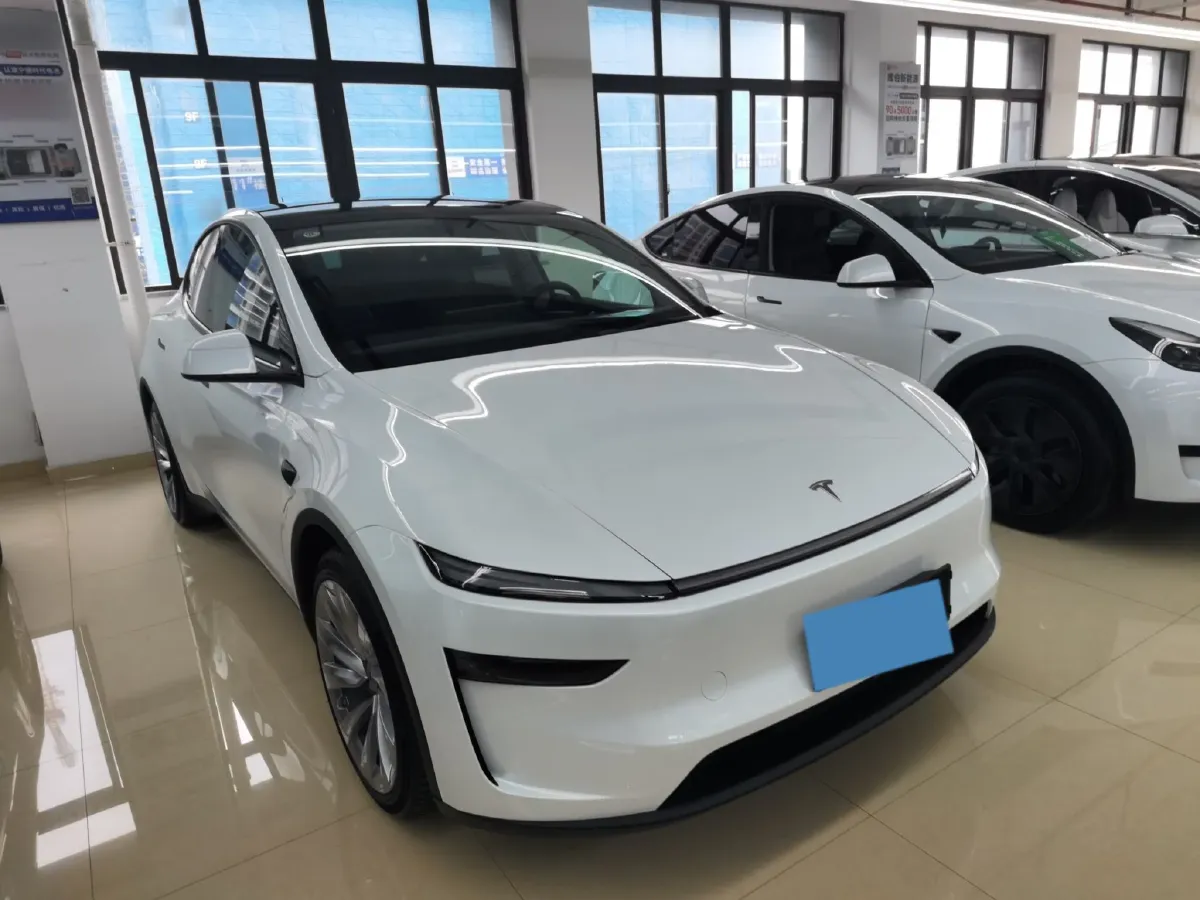 2025 Tesla Model Y BEV 78.4KWH,autocango,china used car exporter,china ev exporter,chinese used car exporter,chinese used ev exporter