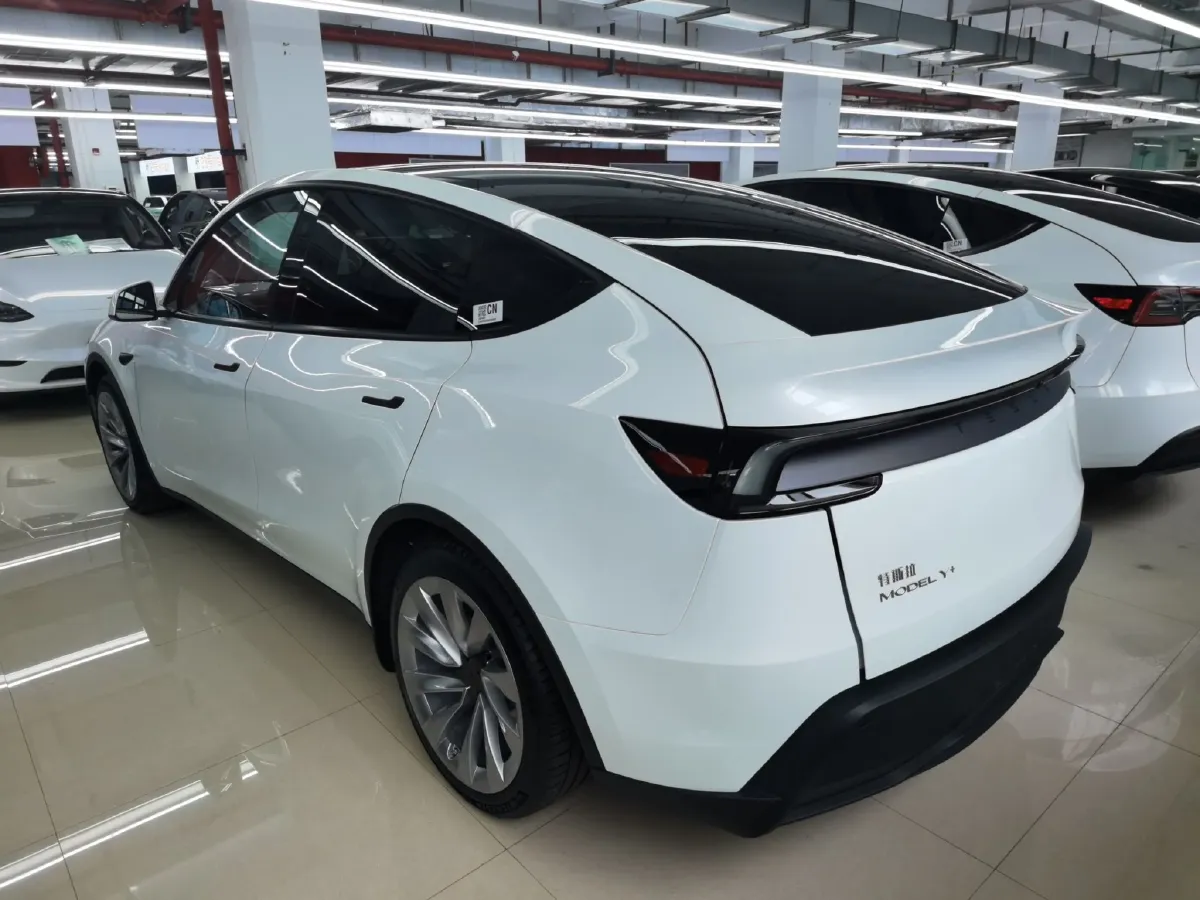 2025 Tesla Model Y BEV 78.4KWH,autocango,china used car exporter,china ev exporter,chinese used car exporter,chinese used ev exporter