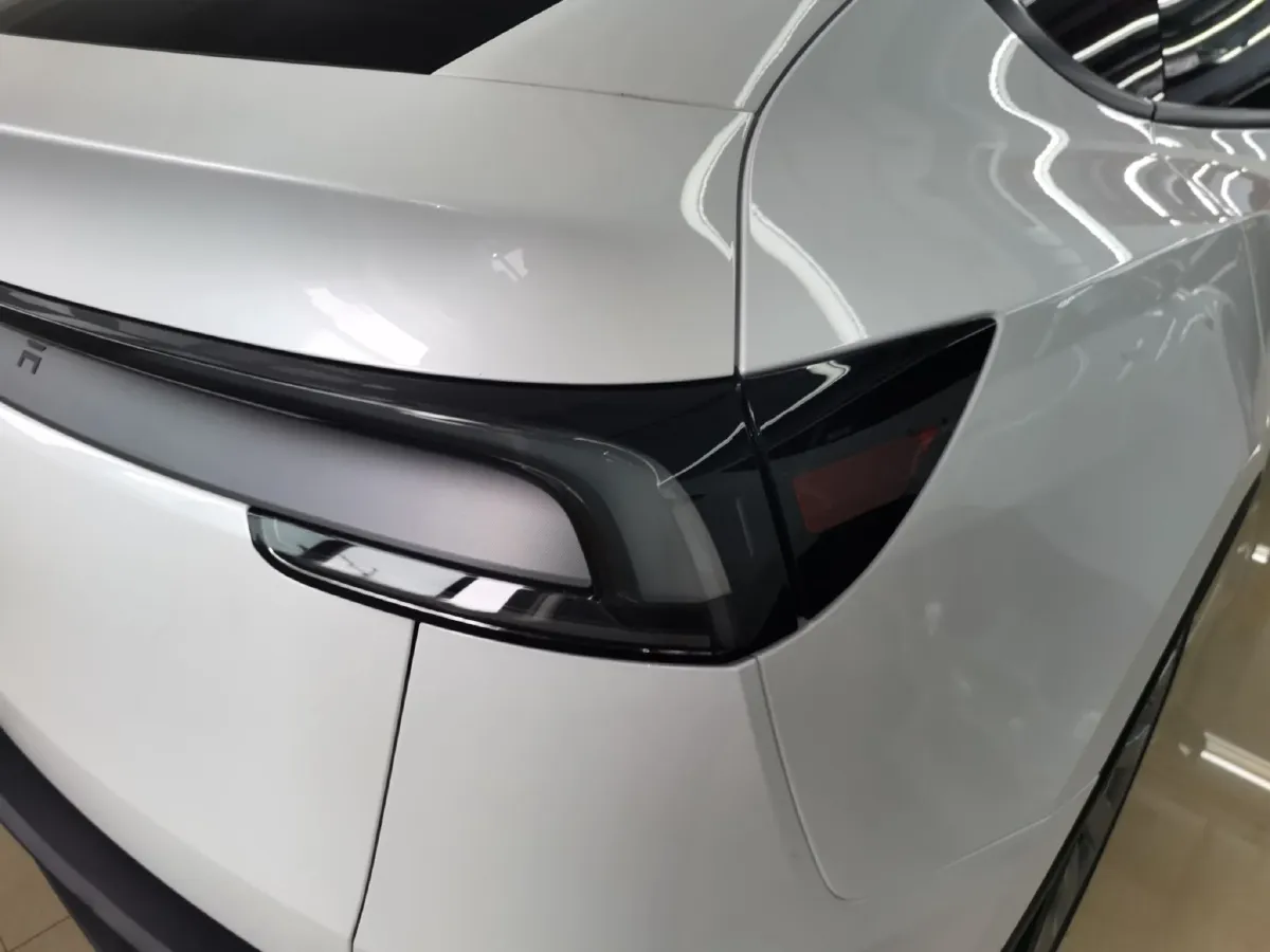 2025 Tesla Model Y BEV 78.4KWH,autocango,china used car exporter,china ev exporter,chinese used car exporter,chinese used ev exporter