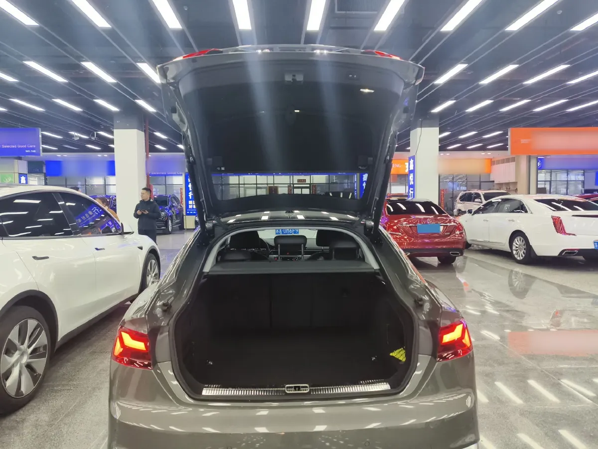 2023 Audi A5 2.0T 204HP L4 7DCT,autocango,china used car exporter,china ev exporter,chinese used car exporter,chinese used ev exporter