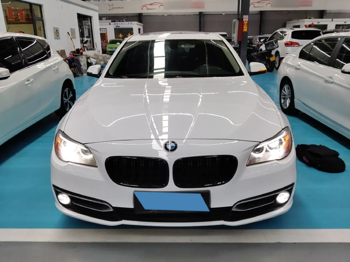 2014 BMW 5 Series 2.0T 218HP L4 8AT,autocango,china used car exporter,china ev exporter,chinese used car exporter,chinese used ev exporter