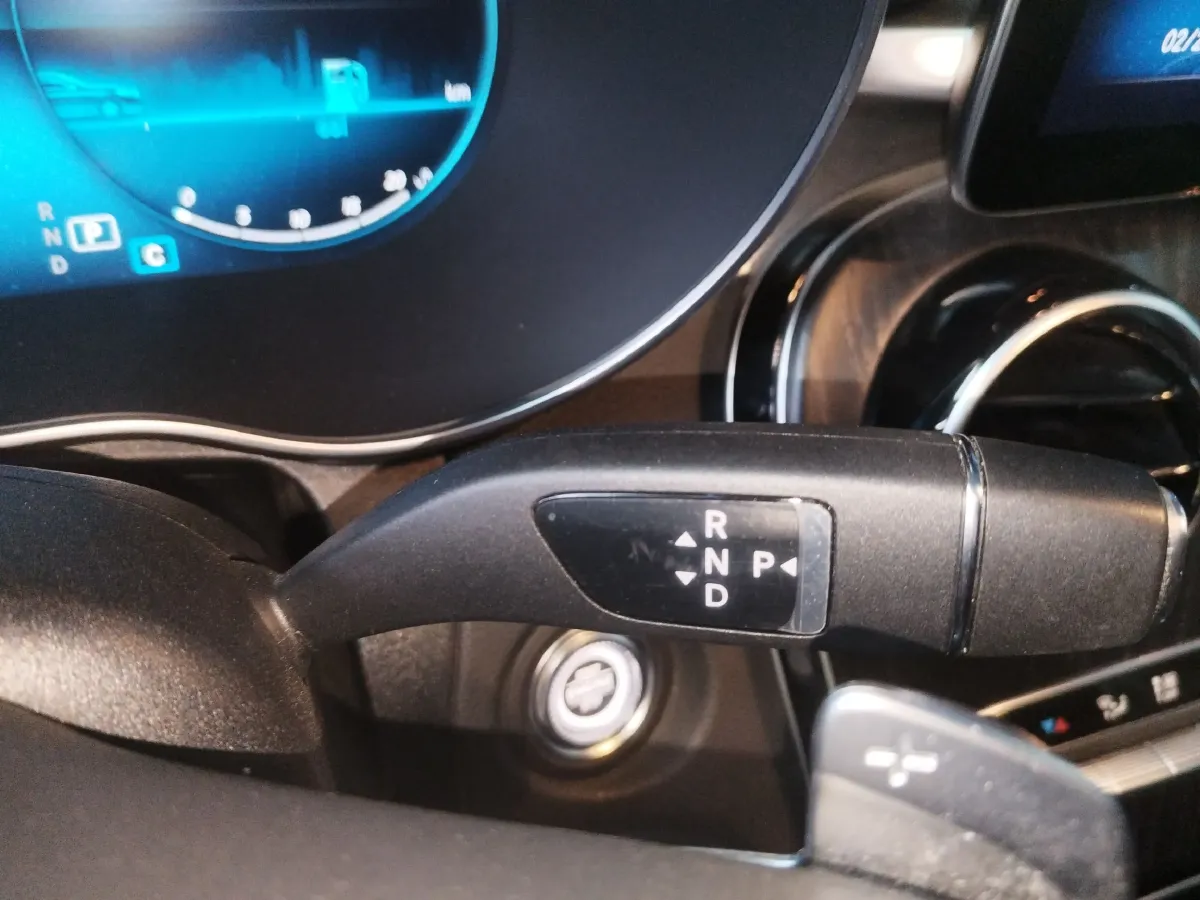 2021 Mercedes-Benz C Class 1.5T 184HP L4 9AT,autocango,china used car exporter,china ev exporter,chinese used car exporter,chinese used ev exporter