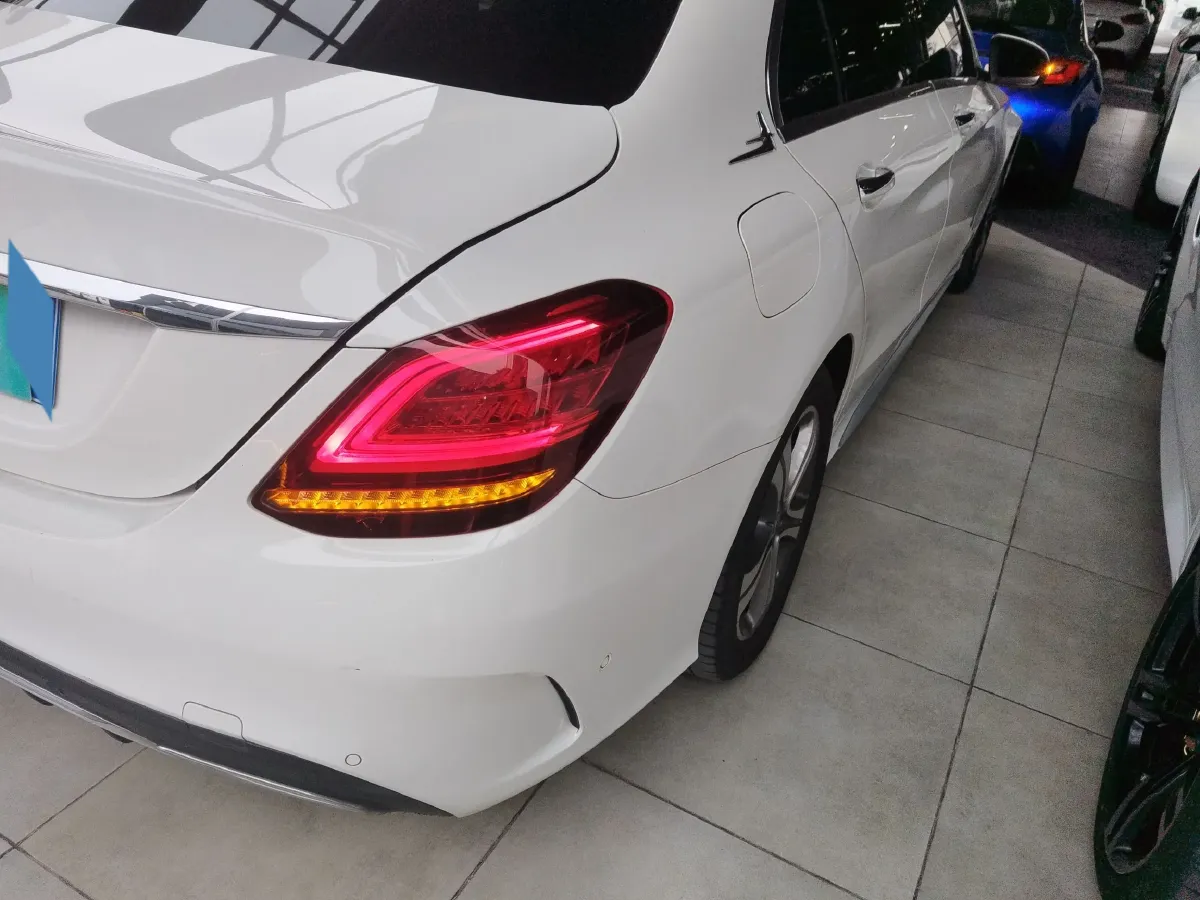 2021 Mercedes-Benz C Class 1.5T 184HP L4 9AT,autocango,china used car exporter,china ev exporter,chinese used car exporter,chinese used ev exporter