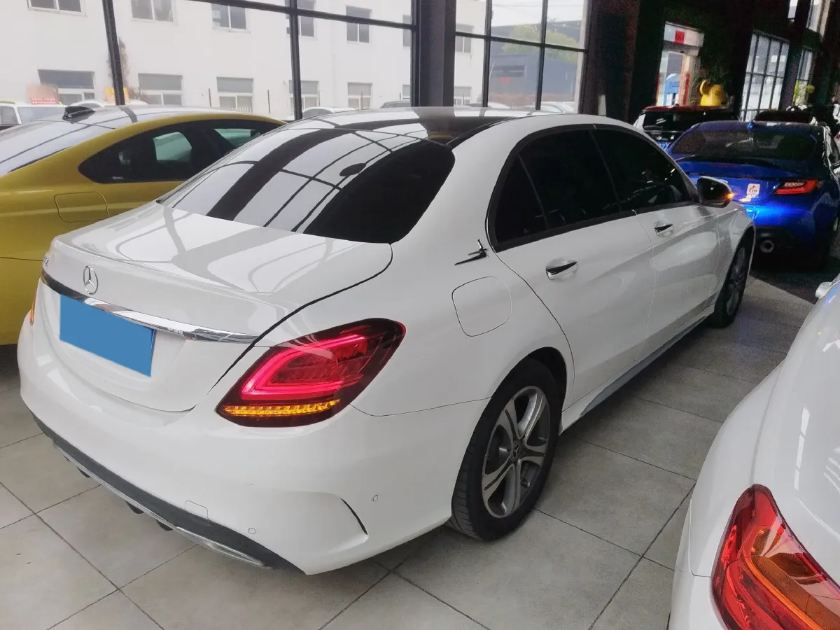 2021 Mercedes-Benz C Class 1.5T 184HP L4 9AT,autocango,china used car exporter,china ev exporter,chinese used car exporter,chinese used ev exporter