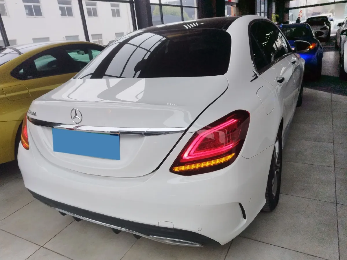 2021 Mercedes-Benz C Class 1.5T 184HP L4 9AT,autocango,china used car exporter,china ev exporter,chinese used car exporter,chinese used ev exporter