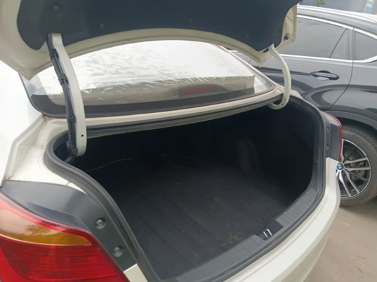 2016 Hyundai Mistra 1.6T 175HP L4 7DCT,autocango,china used car exporter,china ev exporter,chinese used car exporter,chinese used ev exporter