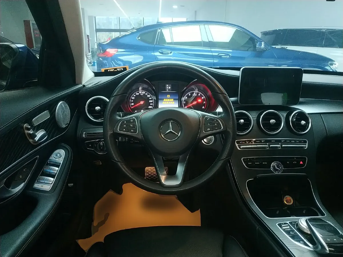 2018 Mercedes-Benz C Class 2.0T 184HP L4 9AT,autocango,china used car exporter,china ev exporter,chinese used car exporter,chinese used ev exporter