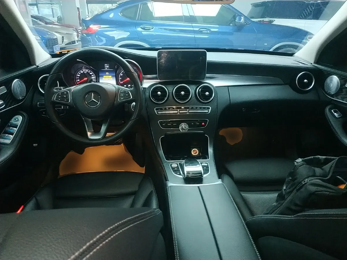 2018 Mercedes-Benz C Class 2.0T 184HP L4 9AT,autocango,china used car exporter,china ev exporter,chinese used car exporter,chinese used ev exporter