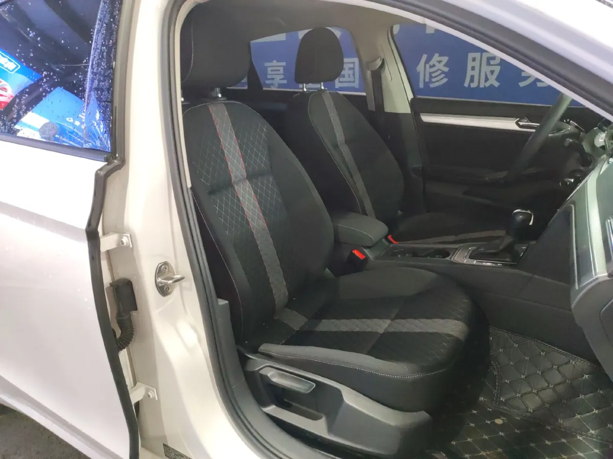 2021 Volkswagen Lamando 1.4T 131HP L4 7DCT,autocango,china used car exporter,china ev exporter,chinese used car exporter,chinese used ev exporter