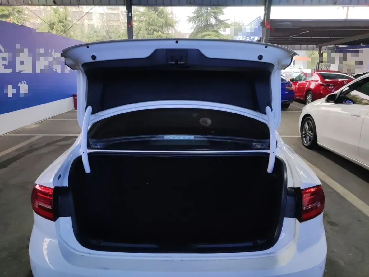 2021 Volkswagen Lamando 1.4T 131HP L4 7DCT,autocango,china used car exporter,china ev exporter,chinese used car exporter,chinese used ev exporter