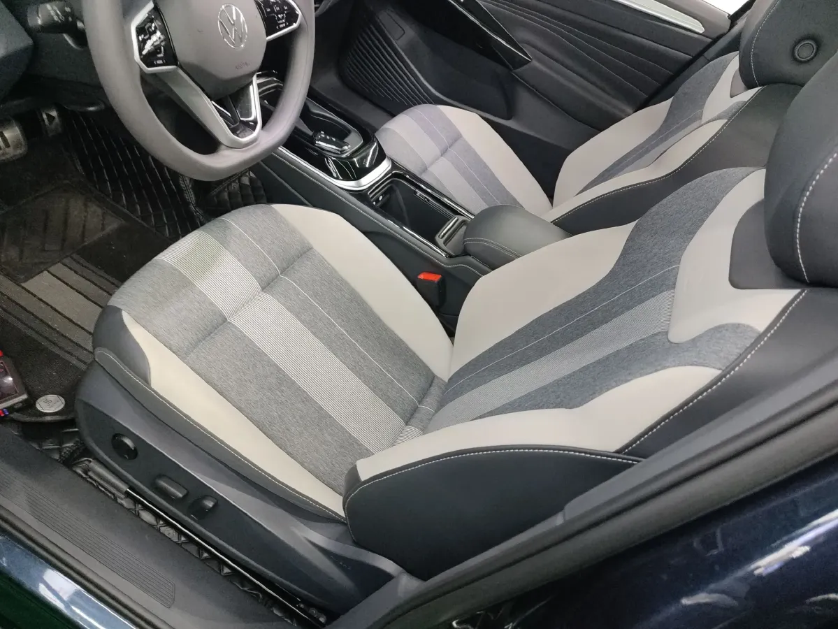 2024 Volkswagen ID.4 Crozz BEV 55.7KWH,autocango,china used car exporter,china ev exporter,chinese used car exporter,chinese used ev exporter